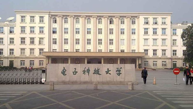 在选购电子科技产品时，应关注以下参数：